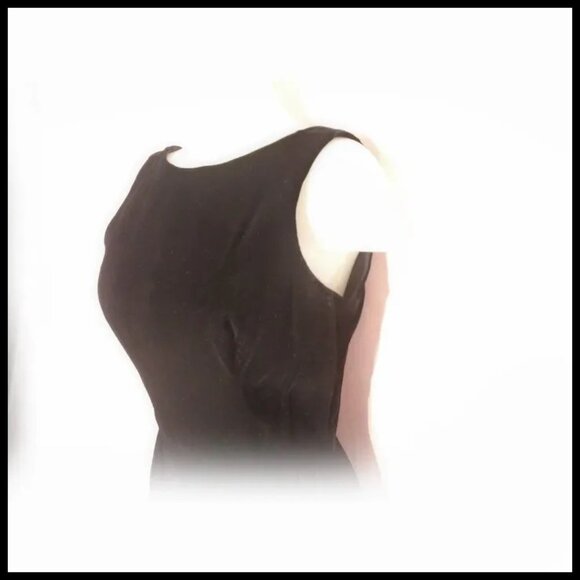 Black Velvet Dress Vintage 1950s Boat Neckline 50s Minimalist Sheath  Low Back - Picture 7 of 16